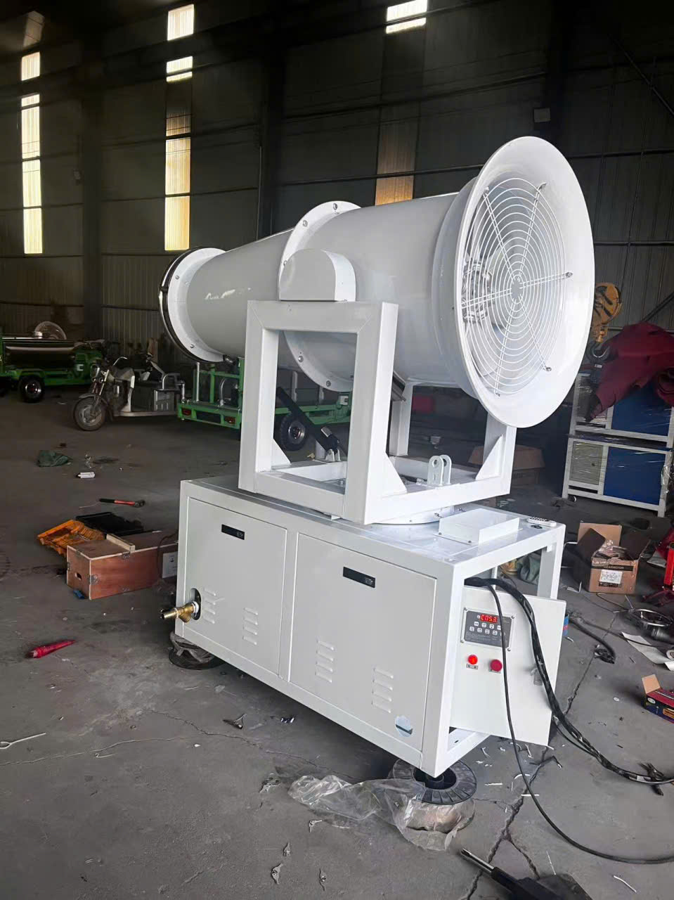 MÁY PHUN SƯƠNG DẬP BỤI, LÀM MÁT PHUN XA 60M CHÍNH HÃNG MÁY PHUN SƯƠNG DẬP BỤI, LÀM MÁT PHUN XA 60M CHÍNH HÃNG